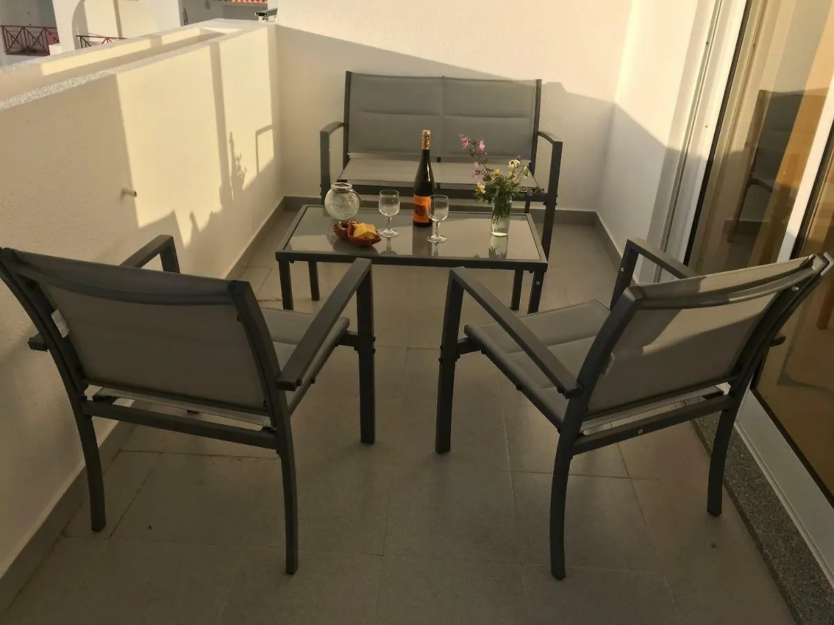 Apartment Algarve Armacao De Pera Alporchinhos Appartement Climatise Plage A Pied Portugal